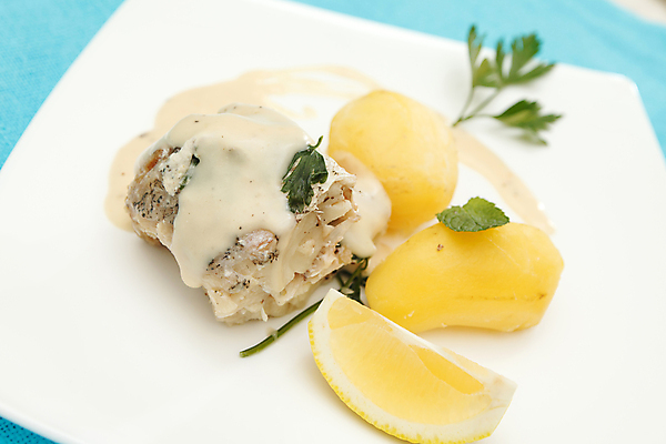 포토 JPG 해외이미지 접시 음식 바다 잎 다이어트 채소 유리 감자 파슬리 건강 어류 요리 사람없음 식당 식사 저녁식사 튀김 흰색 신선 고명 맛 먹기 레몬 허브 해산물 크림 레시피 프랑스어 점심식사 해외202004 해외포토 식물 문자 식기 컬러 컨셉 과일 모션 재질 상점 수중동물 파일형식 이미지허브