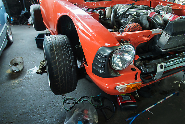 포토 JPG 해외이미지 부분 교통시설 자동차 실내 안전 사람없음 금속 수확 업무 바퀴 변화 수리 브레이크 서비스 시스템 엔진 정비공 유지 국회 옛날 자동 차고 철강 캘리퍼스 해외202004 해외포토 육상교통 교통 컨셉 농업 재질 내부 공구 작업 기술자 시설 파일형식 이미지허브