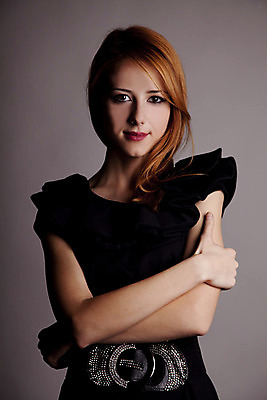 포토 JPG 해외이미지 백인 모델 1 라이프스타일 응시 드레스 얼굴 건강 형상 한명 사람 성인 빨간색 세로 유행 우주 화장품 립스틱 신선 유혹 입술 복고 빨간머리 구성 유일 표현성 완전 해외202004 해외포토 서양인 헤어스타일 시선 옷 컬러 컨셉 생활 신체부위 뷰티 파일형식 이미지허브