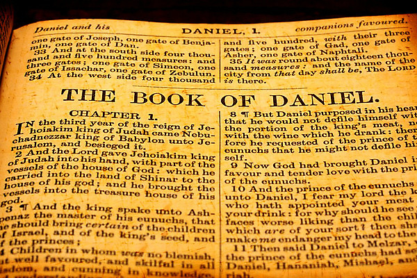 포토 JPG 해외이미지 영어 기독교 종교 십자가 노래 텍스트 부활절 새로움 사람없음 책 단어 스터디 교회 믿음 성경 골동품 기도 오픈 예수 성자 닫기 축복 인쇄 왕 읽기 묘사 통로 증거 페이지 신성 묵주 복음 신앙심 옛날 해외202004 해외포토 문자 기념일 감정 음악 컨셉 종교용품 종교건축 모션 건물 학습 신_종교 파일형식 이미지허브