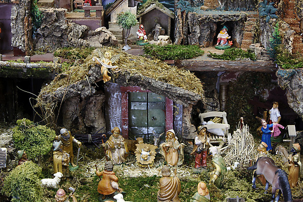 포토 JPG 해외이미지 동물 남자 행복 기독교 종교 어린이 크리스마스 가족 엄마 휴가 천사 기념 사람없음 장식 평화 성경 기도 아기 예수 영혼 아빠 성자 12월 신성 요셉 외양간 베들레헴 신앙심 해외202004 해외포토 기념일 감정 컨셉 종교용품 관계 사람 신_종교 날짜 파일형식 이미지허브