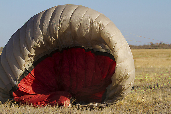포토 JPG 해외이미지 주간 사람없음 야외 낙하산 패러글라이딩 글라이더 해외202004 해외포토 자연요소 스포츠 파일형식 이미지허브
