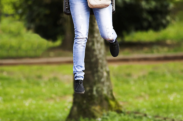 포토 JPG 해외이미지 공원 여자 행복 자연 놀이 사람 사람없음 야외 활발 그네 해외202004 해외포토 공공시설 감정 컨셉 생태계 파일형식 이미지허브