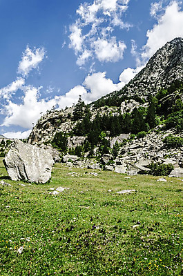 포토 JPG 해외이미지 나무 구름 응시 유럽 도로 길 여행 겨울 자연 하늘 산 그림자 풍경 사람없음 야외 초록색 파란색 빛 컬러풀 환경 계곡 프랑스 흰색 숲 땅 언덕 내추럴 로스앤젤레스 방법 해외202004 해외포토 자연요소 식물 시선 계절 나라 컬러 교통시설 미국 생태계 파일형식 이미지허브