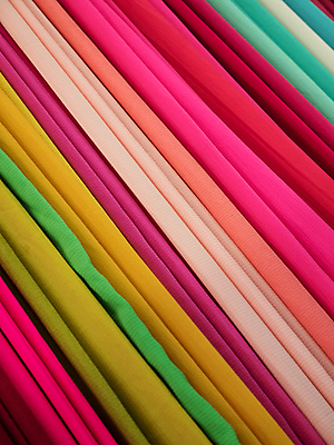 포토 JPG 해외이미지 디자인 옷 산업 분홍색 백그라운드 무지개 셔츠 패턴 오렌지 추상 종류 사람없음 빨간색 초록색 파란색 컬러풀 노란색 유행 쌓기 상점 보라색 여러개 활발 직물 면 선택 옷걸이 실크 수집 질감 소매 양모 강렬 스펙트럼 스타일 많음 해외202004 해외포토 자연요소 컬러 다수 컨셉 상의 무늬 과일 모션 파일형식 이미지허브