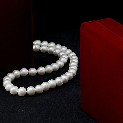 포토 JPG 해외이미지 모양 백그라운드 컨셉 곡선 목걸이 자연 추상 휴가 선물 사랑 사람 이벤트 사람없음 장식 빨간색 빛 상자 반사 유행 검은색 흰색 축하 원형 화려 그룹 재산 고급 우아함 매끈함 보석 구슬 오브젝트 보물 여의주 스타일 해외202004 해외포토 도형 감정 선 컬러 무늬 장신구 금융 감각 광석 생태계 파일형식 이미지허브