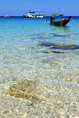 포토 JPG 해외이미지 구름 아시아 파도 섬 여행 백그라운드 자연 조류 하늘 휴식 주택 이끼 사람 동양인 풍경 사람없음 물 여름 노란색 거품 자유 껍질 바위 만 보트 해조류 발자국 언덕 태평양 석호 감싸기 미얀마 지질학 화창 해외202004 해외포토 자연요소 동물 계절 교육 나라 바다 컬러 컨셉 배_교통 자국 모션 날씨 인종 건물 돌_바위 해양식물 생태계 파일형식 이미지허브