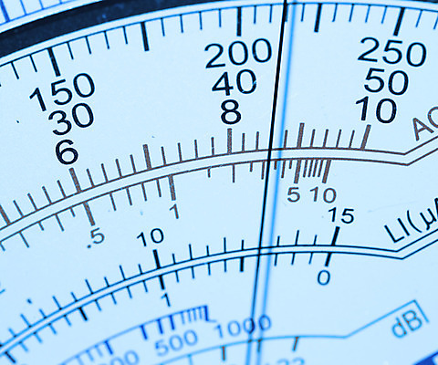 포토 JPG 해외이미지 산업 과학 실험 사람없음 전자제품 힘 기계 장비 수확 기술자 엔지니어 지시 측정 눈금 복고 반도체 볼트 다이얼 계량기 게이지 전압 해외202004 해외포토 직업 농업 모션 공구 파일형식 이미지허브