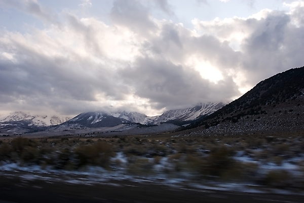 포토 JPG 해외이미지 호수 여행 자연 산 풍경 사람없음 야외 물 미국 사막 거친 생태계 화산 캘리포니아 소금 대야 내추럴 지질학 칼슘 해외202004 해외포토 자연요소 교육 북아메리카 파일형식 이미지허브