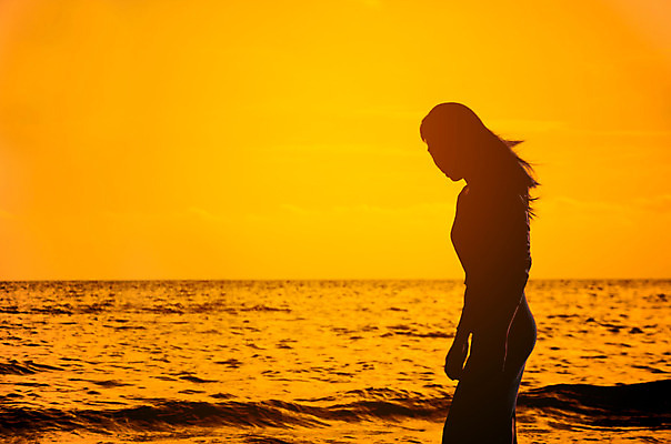 포토 JPG 해외이미지 라이프스타일 여자 실루엣 모래 바다 여행 패턴 신체 오렌지 자연 하늘 휴가 휴식 건강 서기 사람 성인 사람없음 야외 빨간색 물 여름 햇빛 태양 일출 맑음 침묵 황혼 일몰 새벽 활발 자유 날씬함 문학 해외202004 해외포토 자연요소 계절 컬러 컨셉 무늬 과일 모션 날씨 촬영기법 생활 노을 소리 몸매 생태계 파일형식 이미지허브