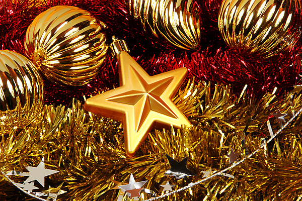 포토 JPG 해외이미지 전통 계절 별 리본 크리스마스 겨울 공 유리 휴가 사람없음 장식 빨간색 초록색 노란색 장식볼 황금 12월 오브젝트 구성 해외202004 해외포토 자연요소 기념일 컬러 재질 날짜 파일형식 이미지허브