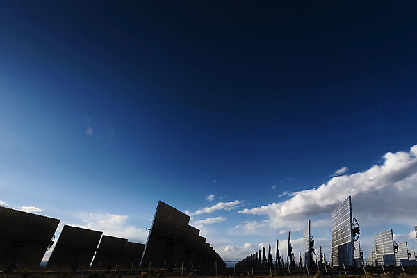 포토 JPG 해외이미지 구름 산업 지구 밭 하늘 추상 새로움 산 세포 따뜻함 풍경 사람없음 초록색 파란색 글로벌 햇빛 태양 환경 금속 맑음 힘 재활용 발전기 에너지 판넬 태양에너지 시스템 세대 유지 내추럴 혁명 무료 생태학 실리콘 현재 공급 해외202004 해외포토 자연요소 교육 컬러 컨셉 무늬 농업 재질 날씨 발전소 그린에너지 친환경 파일형식 이미지허브