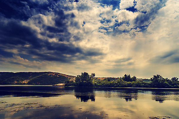포토 JPG 해외이미지 나무 구름 계절 호수 여행 백그라운드 자연 하늘 아침 휴가 산 파노라마 풍경 사람없음 야외 목재 초록색 물 여름 파란색 빛 강 햇빛 태양 반사 일출 환경 맑음 일몰 봄 가을 시골 연못 숲 장면 내추럴 생태학 수평선 해외202004 해외포토 주간 자연요소 식물 교육 컬러 재료 날씨 촬영기법 노을 생태계 파일형식 이미지허브