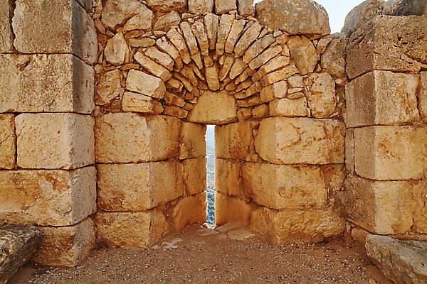 포토 JPG 해외이미지 공원 벽 여행 건축양식 창문 하늘 풍경 사람없음 건물 문 탑 골동품 바위 성 역사 숲 이슬람교 땅 묘사 폐허 아치 장면 북쪽 내추럴 고고학 옛날 이스라엘 전국 해외202004 해외포토 건축물 공공시설 교육 건축 종교 돌_바위 방향 서아시아 파일형식 이미지허브