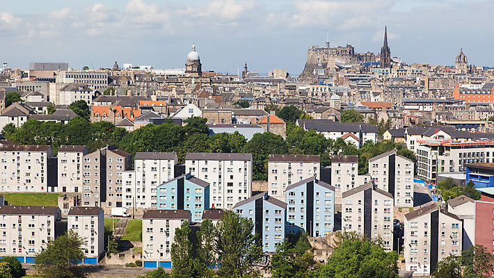 포토 JPG 해외이미지 공원 유럽 여행 휴가 파노라마 풍경 사람없음 야외 건물 환경 도시 센터 역사 언덕 대학교 옛날 스코틀랜드 해외202004 해외포토 건축물 공공시설 나라 학교 영국 촬영기법 파일형식 이미지허브