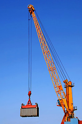 포토 JPG 해외이미지 산업 비즈니스 교통시설 매달리기 사람없음 노란색 금속 항구 기계 화물 업무 고리 큼 컨테이너 엘리베이터 철 가득함 기중기 무역 상업 해안도시 리프트 포트 무거움 공학 물류 리프팅 수입 철강 해외202004 해외포토 교육 컬러 교통 모션 재질 운송업 도시 작업 중장비 무게 크기 시설 파일형식 이미지허브