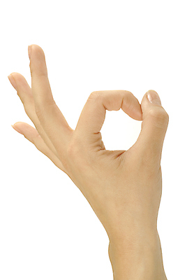 포토 JPG 해외이미지 백인 손 여자 행복 감정 백그라운드 컨셉 비즈니스 손가락 성공 추상 아이디어 3 사람 손짓 성인 사람없음 세로 숫자 기쁨 엄지손가락 흰색 우승 최고 선택 손톱 투표 편지 심볼 사인 신호 팔 고립 표현성 해외202004 해외포토 서양인 문자 컬러 무늬 모션 신체부위 선거 파일형식 이미지허브