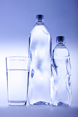 포토 JPG 해외이미지 라이프스타일 음료 음식 스포츠 백그라운드 다이어트 자연 유리 건강 사람없음 물 파란색 운동 봄 젖음 촉촉함 머그컵 추위 흰색 물방울 신선 투명 액체 떨어짐 수분 시원함 컨테이너 플라스틱 갈증 먹기 가득함 순수 상쾌 내추럴 고립 소다 캡모자 해외202004 해외포토 자연요소 모자_잡화 계절 감정 산업 컬러 컨셉 모션 재질 생활 컵 생태계 파일형식 이미지허브