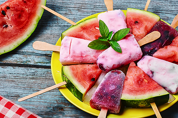 포토 JPG 해외이미지 아이스크림 수박 사람없음 빨간색 시원함 허브 막대아이스크림 해외202004 해외포토 식물 컬러 과일 디저트 파일형식 이미지허브