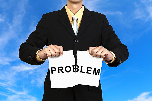 포토 JPG 해외이미지 구름 1 손 종이 백그라운드 비즈니스 손가락 하늘 넥타이 서기 사람 정장 사람없음 파란색 검은색 공백 흰색 비즈니스맨 거친 충돌 자르기 눈물 싱글 쇼 문제 취소 고립 단절 이슈 해외202004 해외포토 자연요소 잡화 옷 남자 감정 컬러 모션 신체부위 직장인 파일형식 이미지허브