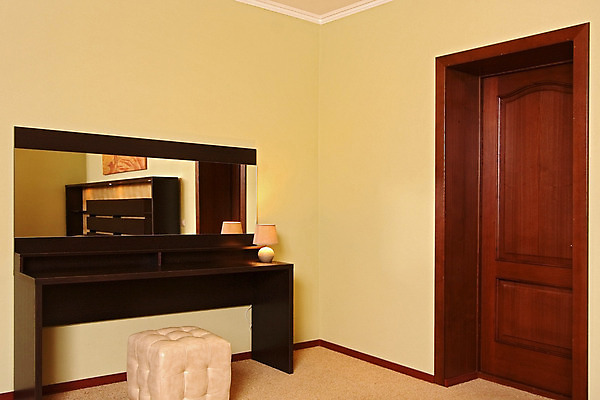 포토 JPG 해외이미지 디자인 가구 의자 건축양식 탁자 새로움 바닥 아파트 주택 프레임 실내 사람없음 내부 목재 장식 가로 빛 우주 거울 방 램프 고급 우아함 큼 리빙 스타일 해외202004 해외포토 나무 건축 생활용품 컨셉 재료 조명 건물 크기 파일형식 이미지허브