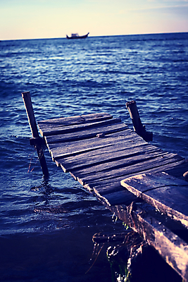 포토 JPG 해외이미지 호수 십자가 자연 안내 사람없음 야외 목재 세로 물 항구 미국 무대 널 오브젝트 방파제 남쪽 볼리비아 옛날 착륙 해외202004 해외포토 자연요소 나무 공공시설 북아메리카 재료 교통시설 아메리카 방향 생태계 파일형식 이미지허브