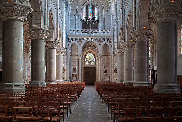 포토 JPG 해외이미지 유럽 기독교 종교 여행 십자가 벤치 의자 건축양식 유리 부활절 실내 사람없음 내부 책 성당 교회 성경 천주교 바위 기도 기둥 얼룩 예수 화려 영혼 역사 성자 서비스 통로 신성 천연기념물 고딕 바실리카 보호구역 신앙심 제단 스타일 해외202004 해외포토 기념일 건축 나라 가구 컨셉 종교용품 종교건축 재질 돌_바위 신_종교 구역 파일형식 이미지허브