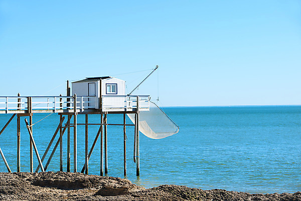 포토 JPG 해외이미지 산업 바다 여행 농업 낚시 주택 풍경 사람없음 목재 프랑스 만 그물 낚시꾼 쓸기 수평선 해외202004 해외포토 나무 유럽 재료 레저 건물 파일형식 이미지허브