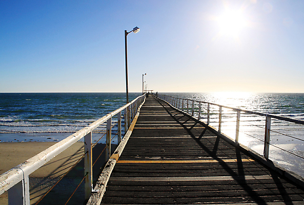 포토 JPG 해외이미지 모래 파도 바다 전등 그림자 사람없음 목재 물 빛 햇빛 항구 침묵 거품 젖음 만 호주 방파제 철책 수평선 해외202004 해외포토 자연요소 나무 공공시설 재료 교통시설 조명 태양 소리 오세아니아 파일형식 이미지허브