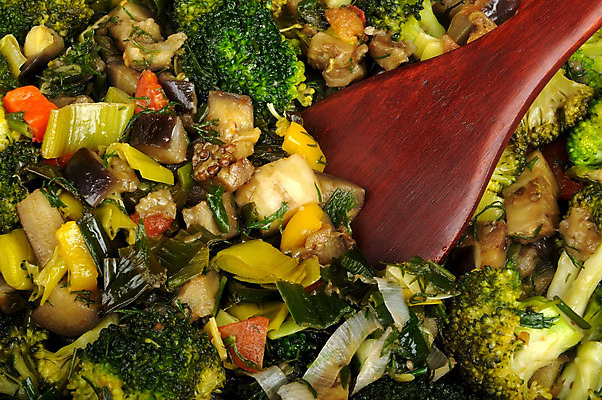 포토 JPG 해외이미지 음식 토마토 채소 오렌지 양파 건강 사람없음 빨간색 초록색 노란색 숟가락 맛 허브 준비 후추 점심식사 채식주의자 해외202004 해외포토 식물 컬러 컨셉 과일 수저 식사 향신료 채식 파일형식 이미지허브