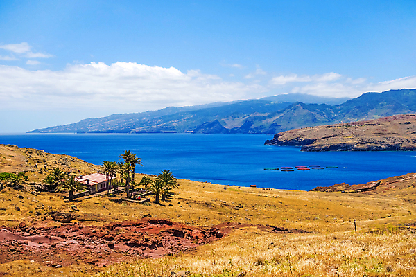포토 JPG 해외이미지 유럽 바다 섬 여행 자국 자연 산 파노라마 풍경 해변 사람없음 물 파란색 와인 하이킹 만 공항 포르투갈 언덕 시력 화산 암초 동쪽 대서양 내추럴 산악지대 해외202004 해외포토 자연요소 나라 컬러 교통시설 레저 주류 촬영기법 방향 생태계 파일형식 이미지허브