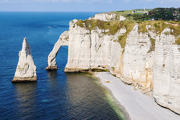포토 JPG 해외이미지 유럽 바다 여행 하늘 산 파노라마 풍경 사람없음 야외 물 파란색 프랑스 바위 만 언덕 분필 아치 휴양지 장면 대서양 내추럴 프랑스어 노르망디 수평선 해외202004 해외포토 자연요소 문자 나라 컬러 촬영기법 장소 돌_바위 초크 파일형식 이미지허브