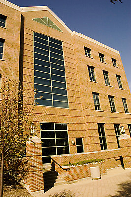 포토 JPG 해외이미지 교육 과학 건축양식 벽돌 실험 사람없음 건물 컬러풀 시설 대학교 해외202004 해외포토 건축물 건축 컬러 학교 파일형식 이미지허브