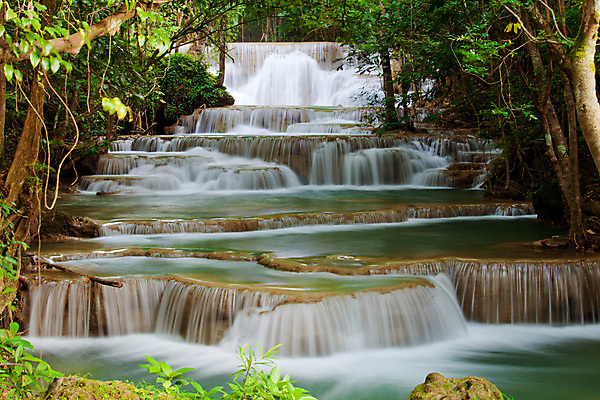 포토 JPG 해외이미지 나무 계절 공원 아시아 여행 백그라운드 잎 모션 태국 자연 산 이끼 풍경 사람없음 야외 목재 초록색 물 여름 파란색 빛 반사 환경 봄 폭포 젖음 흐름 바위 연못 신선 개울 떨어짐 숲 파라다이스 해외202004 해외포토 자연요소 식물 공공시설 나라 컬러 컨셉 재료 강 생태계 파일형식 이미지허브