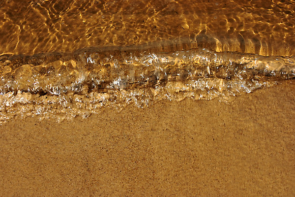 포토 JPG 해외이미지 모래 파도 바다 섬 여행 자연 조류 휴가 사람없음 가로 물 여름 모래사장 햇빛 태양 침묵 만 뜨거움 서핑 황금 가장자리 해외202004 해외포토 자연요소 동물 계절 소리 수상스포츠 둘레 생태계 파일형식 이미지허브