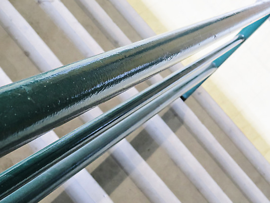 포토 JPG 해외이미지 디자인 선 벽 백그라운드 건축양식 난간 추상 경비 사람없음 내부 건물 파란색 빛 계단 금속 흰색 도시 묘사 철강 철책 콘크리트 스타일 해외202004 해외포토 건축물 건축 컬러 무늬 재질 안전 보호 파일형식 이미지허브