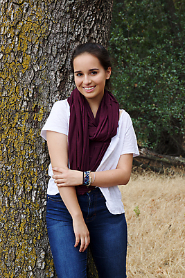 포토 JPG 해외이미지 백인 라이프스타일 공원 여자 행복 얼굴 어린이 자연 한명 사람 성인 야외 10대 초록색 맑음 기쁨 흰색 해외202004 해외포토 서양인 1 공공시설 감정 컬러 청소년 날씨 생활 신체부위 생태계 파일형식 이미지허브