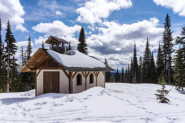 포토 JPG 해외이미지 나무 구름 겨울 자연 하늘 지붕 스키 산 파노라마 풍경 경사 사람없음 야외 파란색 교회 계곡 얼음 추위 종 흰색 소나무 정상 숲 땅 해외202004 해외포토 자연요소 식물 계절 컬러 종교건축 겨울스포츠 촬영기법 건물 생태계 파일형식 이미지허브