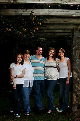 포토 JPG 해외이미지 커플 공원 여자 딸 행복 어린이 가족 엄마 남편 휴가 갈색머리 함께함 사랑 미소 사람 여러명 성인 야외 10대 여름 우정 아내 그룹 아빠 결합 언니 해외202004 해외포토 헤어스타일 계절 공공시설 감정 다수 컨셉 관계 청소년 표정 친구 자매 파일형식 이미지허브