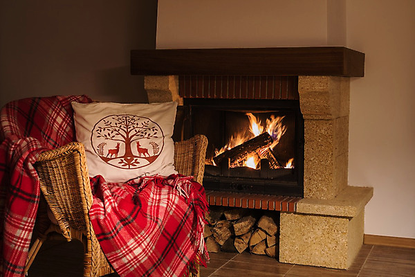 포토 JPG 해외이미지 나무 전통 디자인 계절 행복 백그라운드 크리스마스 겨울 불 휴가 새로움 슬리퍼 주택 선물 사람없음 목재 장식 빨간색 빛 컬러풀 산타클로스 추위 축하 인사 신용카드 기다림 분위기 12월 연도 벽난로 엽서 안락의자 양모 노엘 캡모자 스코틀랜드 안락 해외202004 해외포토 자연요소 식물 모자_잡화 기념일 감정 컬러 신발 컨셉 의자 재료 모션 영국 건물 금융 직물 예절 날짜 편지 파일형식 이미지허브