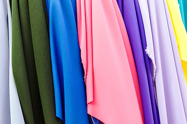 포토 JPG 해외이미지 디자인 분홍색 백그라운드 패턴 종류 사람없음 빨간색 파란색 컬러풀 노란색 흰색 직물 면 두루마리 오브젝트 질감 롤 짜임 고립 해외202004 해외포토 컬러 무늬 파일형식 이미지허브