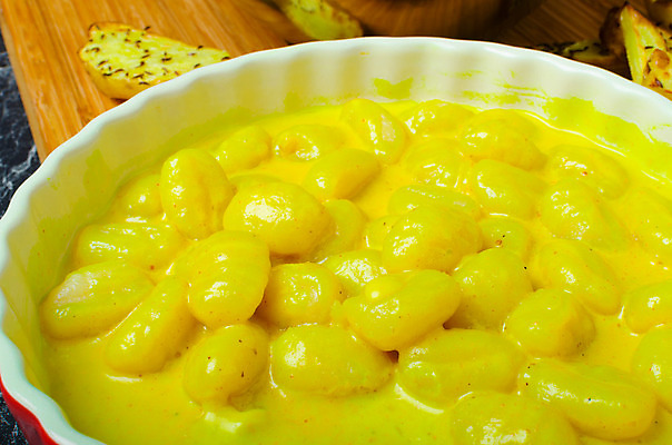 포토 JPG 해외이미지 전통 접시 백그라운드 다이어트 토마토 치즈 감자 파스타 건강 요리 사람없음 목재 가로 식사 저녁식사 이탈리아 신선 맛 굽기 지중해 먹기 허브 속도 국수 준비 날것 카레 시금치 바질 점심식사 채식주의자 핸드메이드 해외202004 해외포토 나무 식물 식기 유럽 음식 바다 컨셉 채소 재료 모션 유제품 서양음식 면류 구이 채식 파일형식 이미지허브