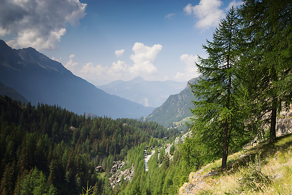 포토 JPG 해외이미지 구름 유럽 여행 자국 하늘 날씨 휴가 산 사람없음 여름 이탈리아 하이킹 알프스 해외202004 해외포토 자연요소 계절 나라 레저 파일형식 이미지허브