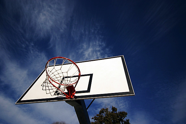 포토 JPG 해외이미지 밧줄 스포츠 포즈 올림픽 공 탁자 하늘 새로움 농구 사람없음 파란색 바구니 점프 반지 그물 던지기 발사 테두리 점수 법정 튕기기 해외202004 해외포토 줄 컬러 가구 컨셉 장신구 모션 구기 파일형식 이미지허브
