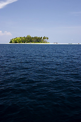 포토 JPG 해외이미지 나무 아시아 바다 섬 자연 휴가 열대 손바닥 풍경 해변 사람없음 물 보트 오두막 코코넛 멀리 말레이시아 고립 오아시스 이국적 파라다이스 해외202004 해외포토 자연요소 식물 손 나라 배_교통 과일 생태계 파일형식 이미지허브