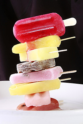 포토 JPG 해외이미지 접시 음식 사람없음 여름 쌓기 얼음 달콤 맛 해외202004 해외포토 자연요소 식기 계절 컨셉 모션 파일형식 이미지허브