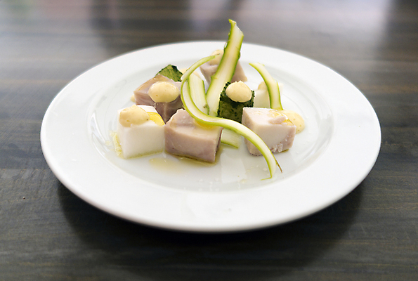 포토 JPG 해외이미지 접시 음식 조각 채소 육류 요리 사람없음 초록색 농장 식당 식사 저녁식사 흰색 토끼 신선 중앙 맛 그릴 자르기 굽기 준비 햄 아스파라거스 후추 점심식사 단백질 콜라비 회향 해외202004 해외포토 식물 식기 컬러 컨셉 농업 식재료 포유류 모션 주방용품 반려동물 상점 구이 향신료 영양소 파일형식 이미지허브