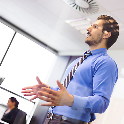 포토 JPG 해외이미지 직업 교육 회사 비즈니스 사업가 통신 탁자 성공 회의 직장 말하기 대화 설명 한명 사람 사무실 듣기 모임 비즈니스맨 발표 그룹 작업실 대표 토론 강의 종업원 동료 회의실 직원 경영자 리더 소통 경영 세미나 시범 해외202004 해외포토 1 남자 가구 컨셉 관계 모션 직장인 파일형식 이미지허브