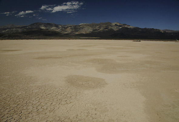 포토 JPG 해외이미지 구름 공원 여행 자연 산 건조 풍경 사람없음 계곡 미국 사막 죽음 캘리포니아 가뭄 전국 해외202004 해외포토 자연요소 공공시설 북아메리카 날씨 생태계 파일형식 이미지허브