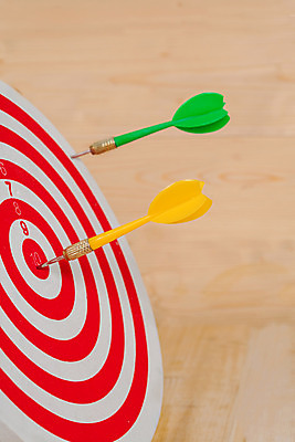 포토 JPG 해외이미지 스포츠 성공 화살 기술 취미 사람없음 경쟁 원형 도박 목표 결심 발사 다트판 다트 황소 날카로움 조준 점수 스파이크 염원 해외202004 해외포토 도형 컨셉 게임 소 파일형식 이미지허브